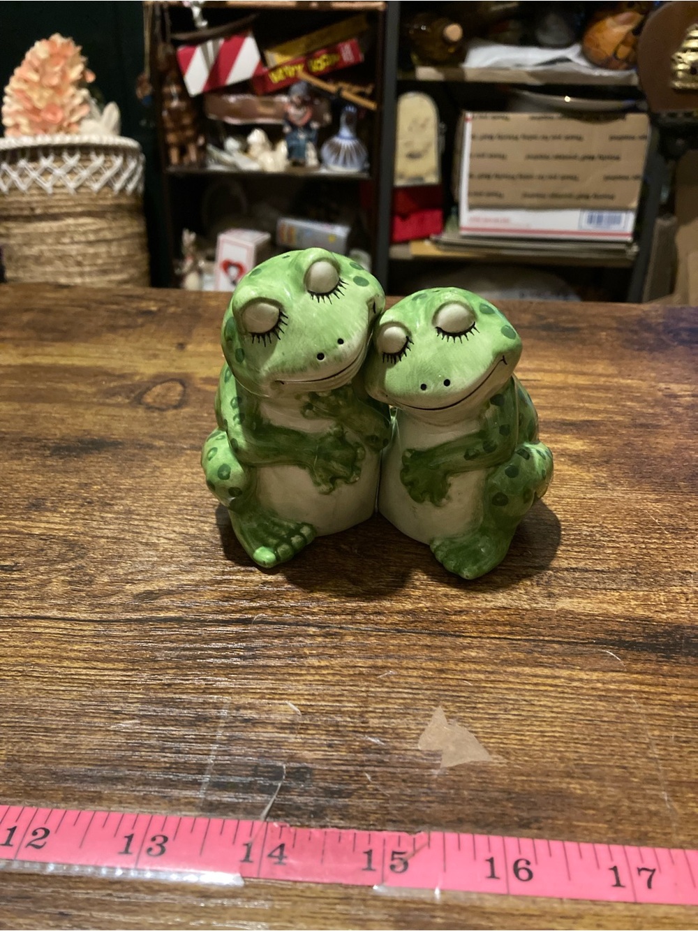 Ganz frog couple salt and pepper shakers